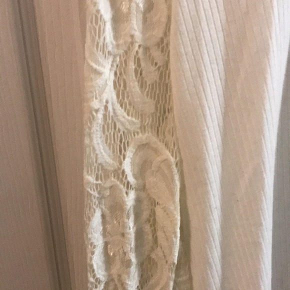 Cleo  petites lace long sleeve - Picture 3 of 4